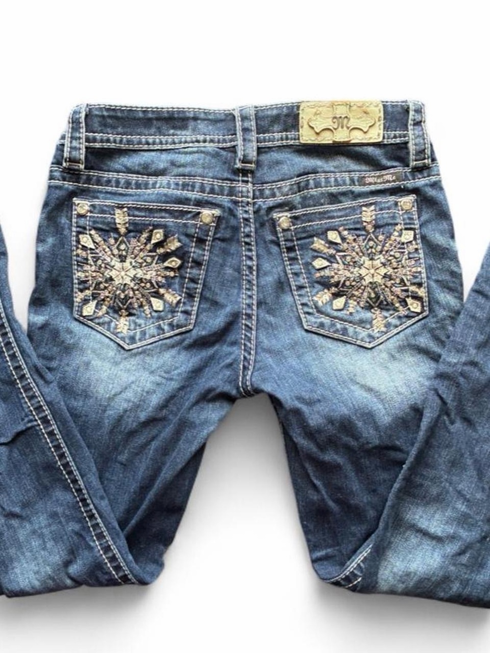 Embellished Blue Denim Jeans with Gold Accent